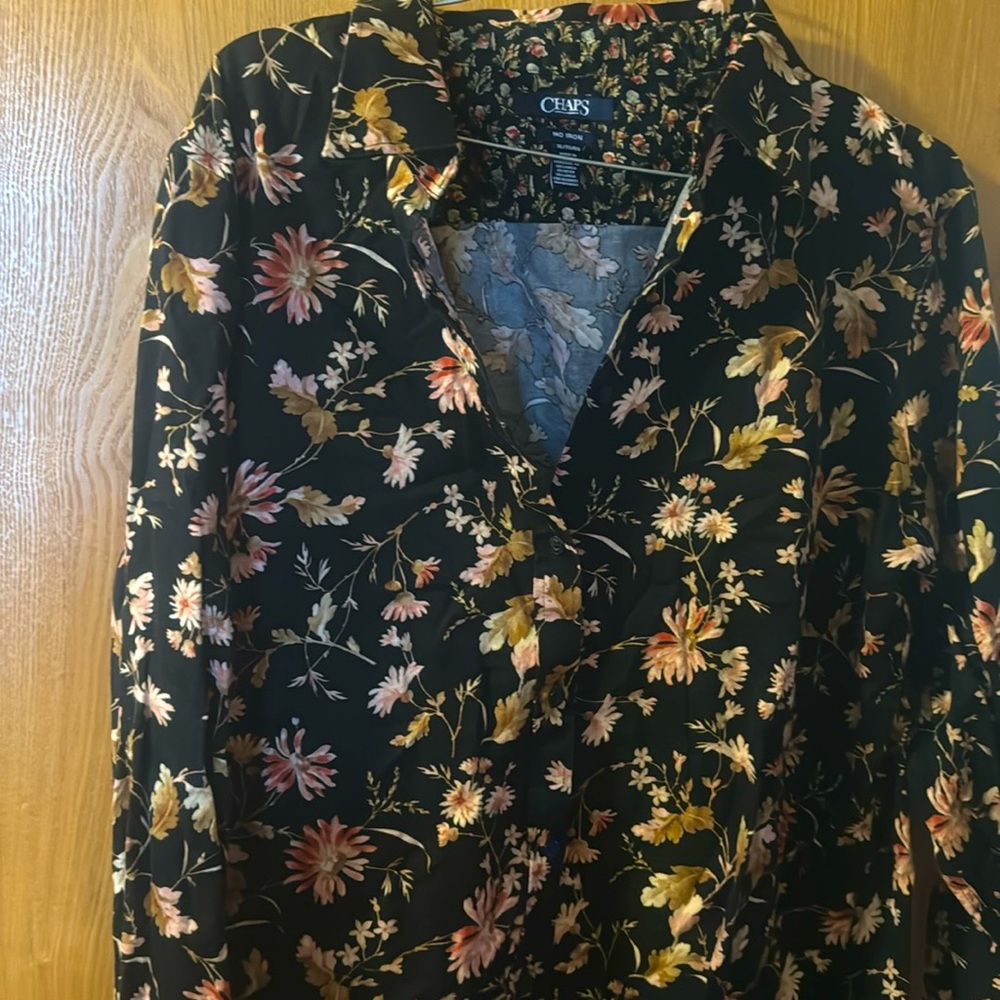 Chaps XL black pattern no iron shirt